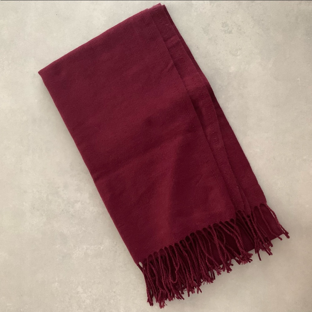 Uniqlo Red Heattech Scarf